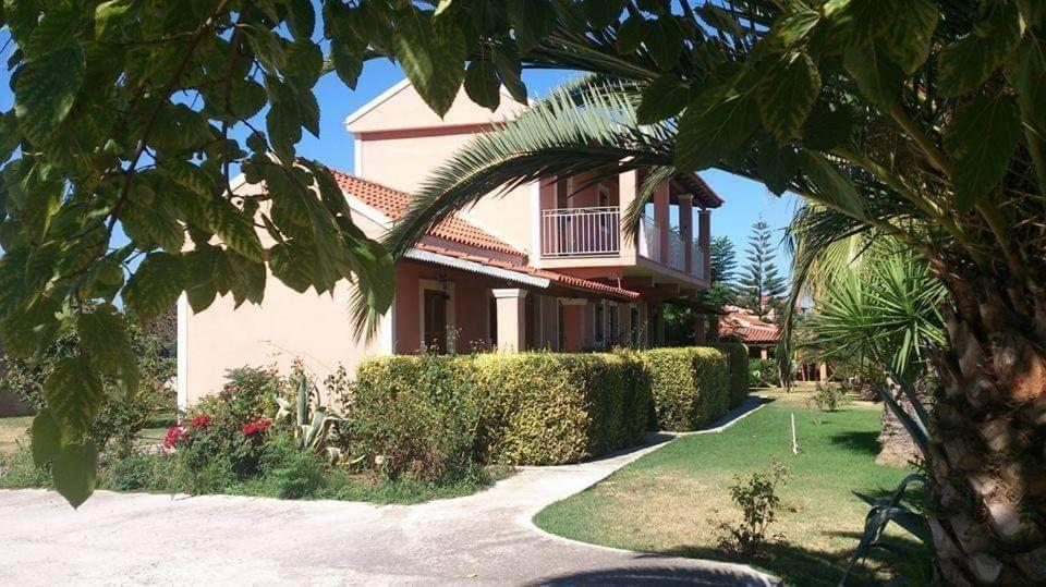 Hellens Village Plage d'Almiros Extérieur photo
